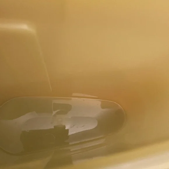 Tupperware Set of Yellow Shelf Saver and Pour Seal Wedge Containers - Picture 6 of 7